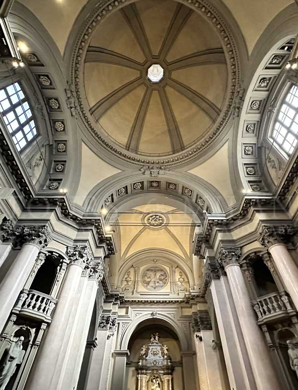 Milan hidden gems guided tour: Michelangelo's Pieta San Maurizio and San Satiro tour